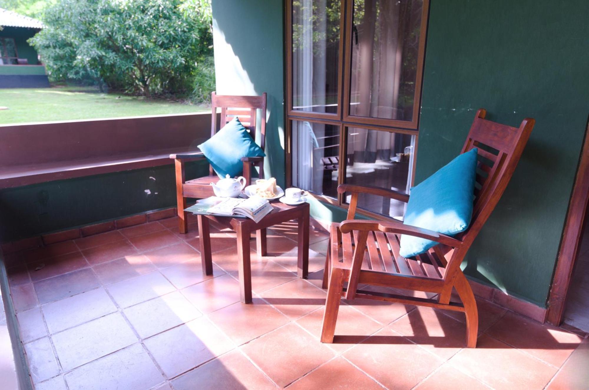 Pinthaliya Resort Sigiriya Bagian luar foto