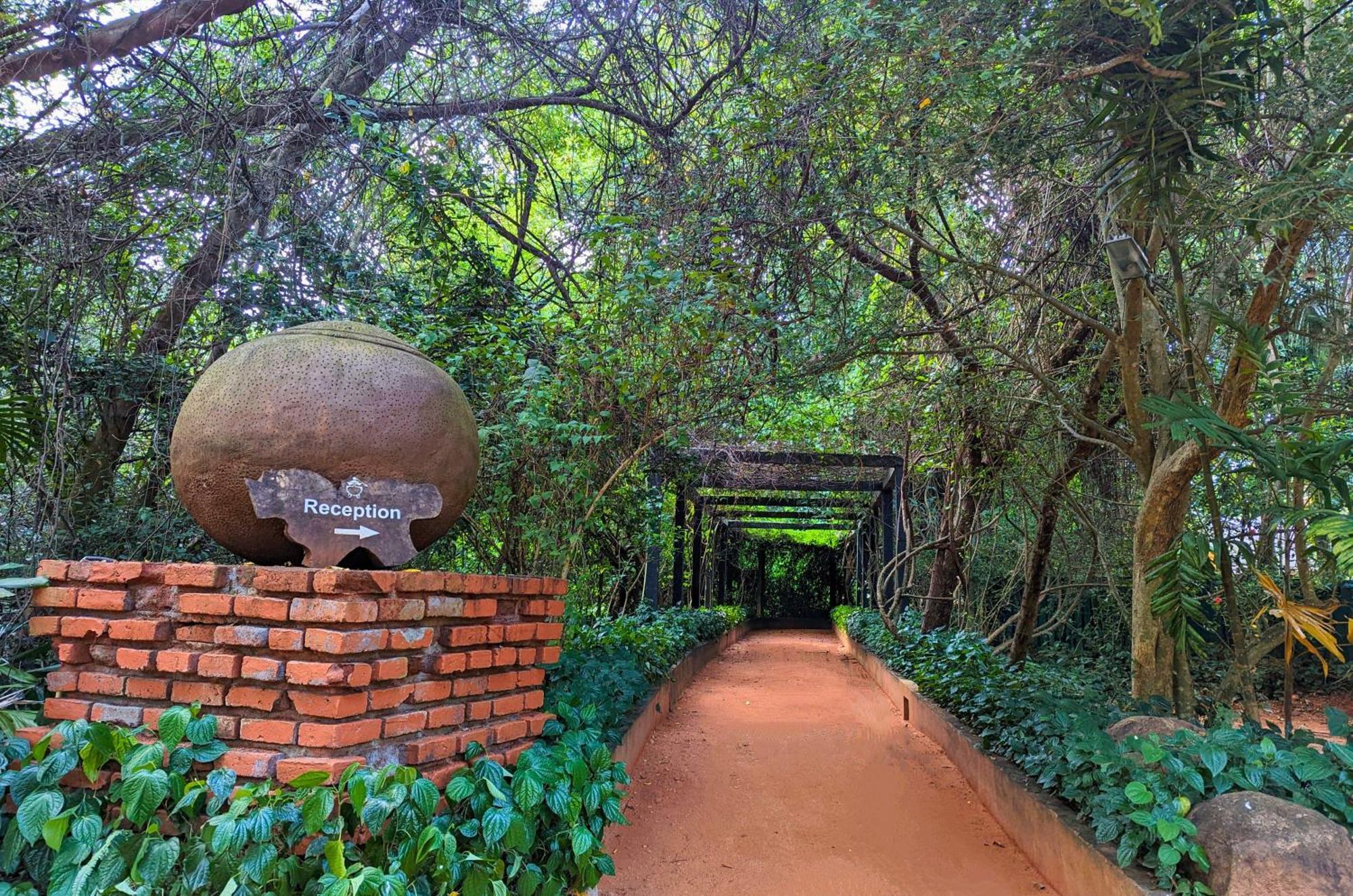 Pinthaliya Resort Sigiriya Bagian luar foto