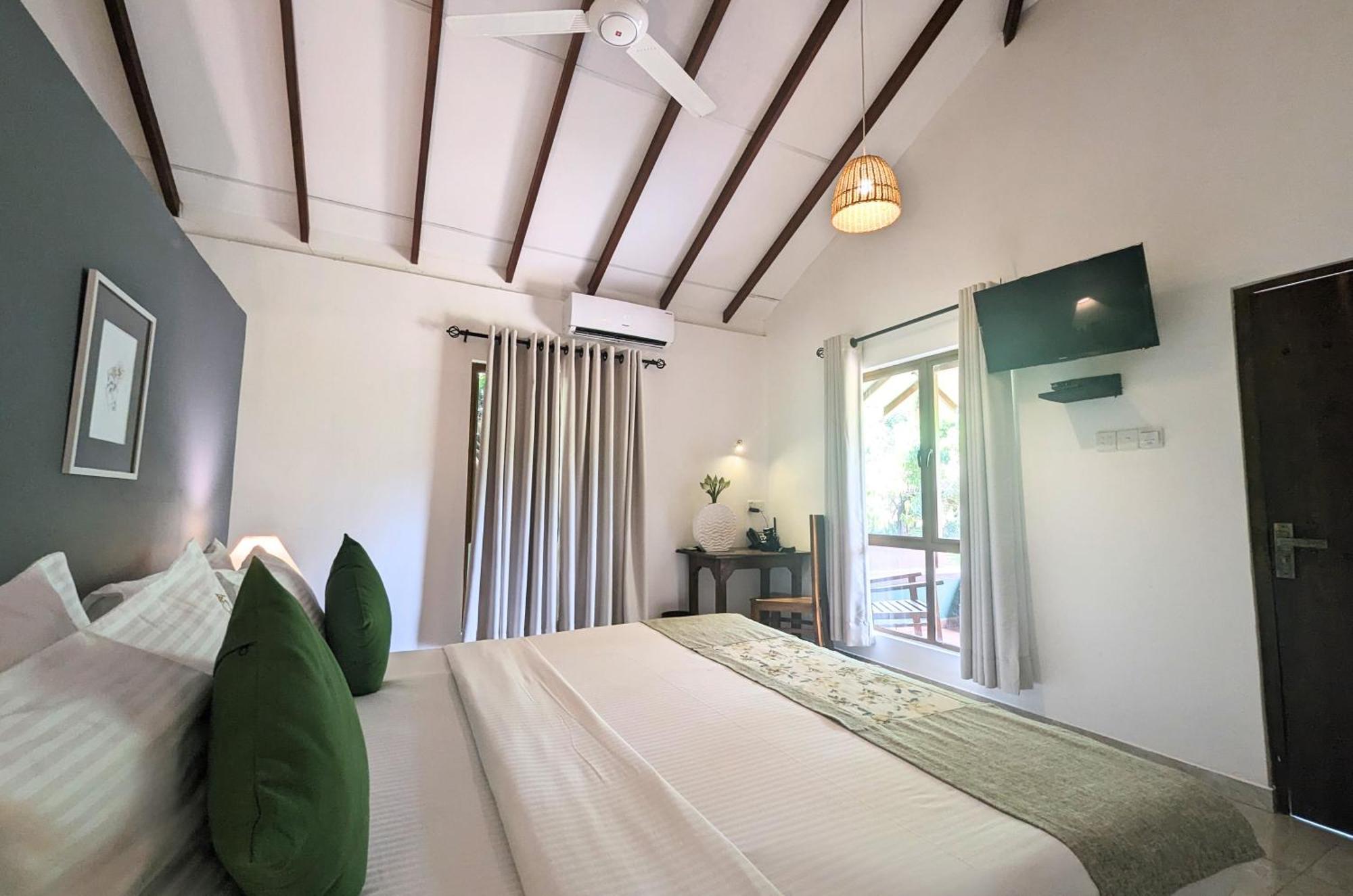 Pinthaliya Resort Sigiriya Bagian luar foto