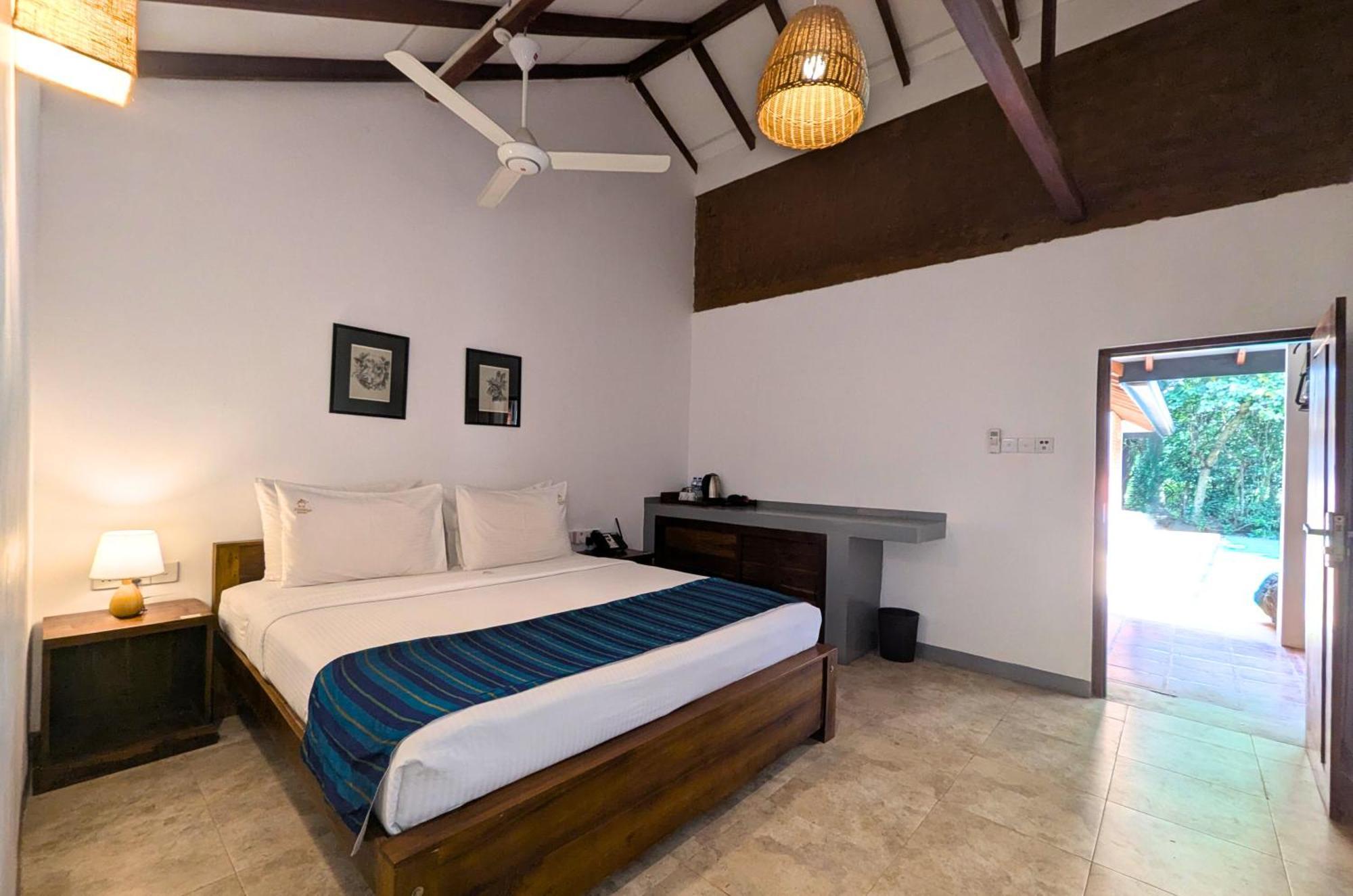 Pinthaliya Resort Sigiriya Bagian luar foto